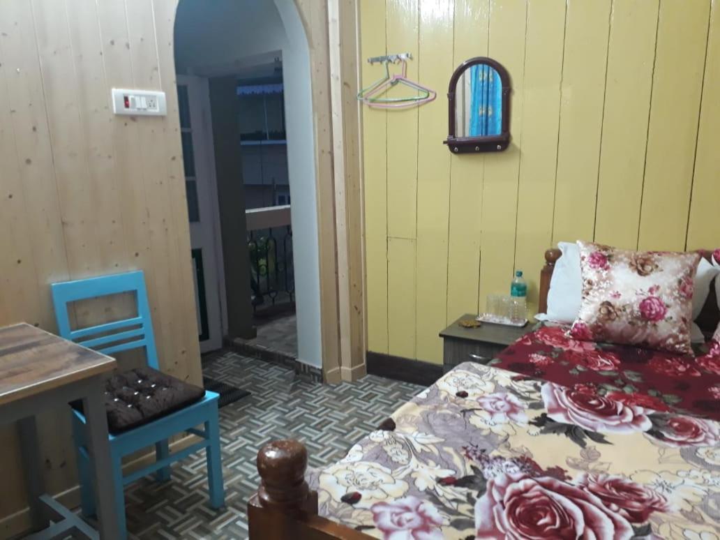Smriya Homestay Дарджилинг Екстериор снимка