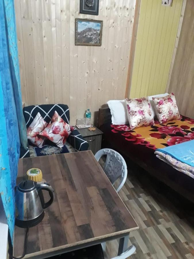 Smriya Homestay Дарджилинг Екстериор снимка